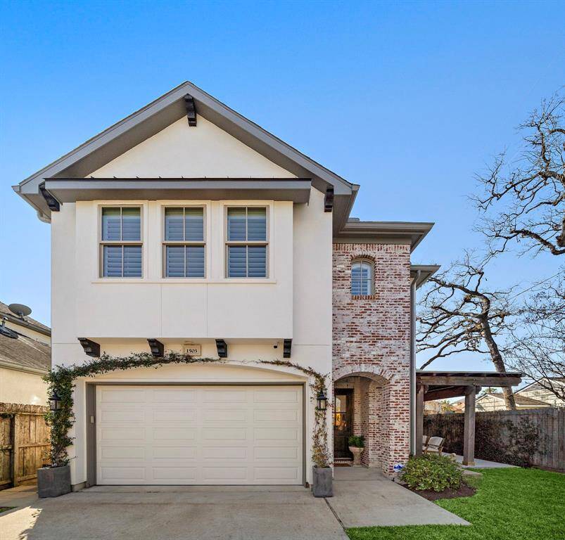 Gated Entry. Extra parking for 2 cars behind gate! Garage door opener as wifi so you can open and close remotely, or double check to make sure you closed! Ring doorbell and 4 additional cameras.