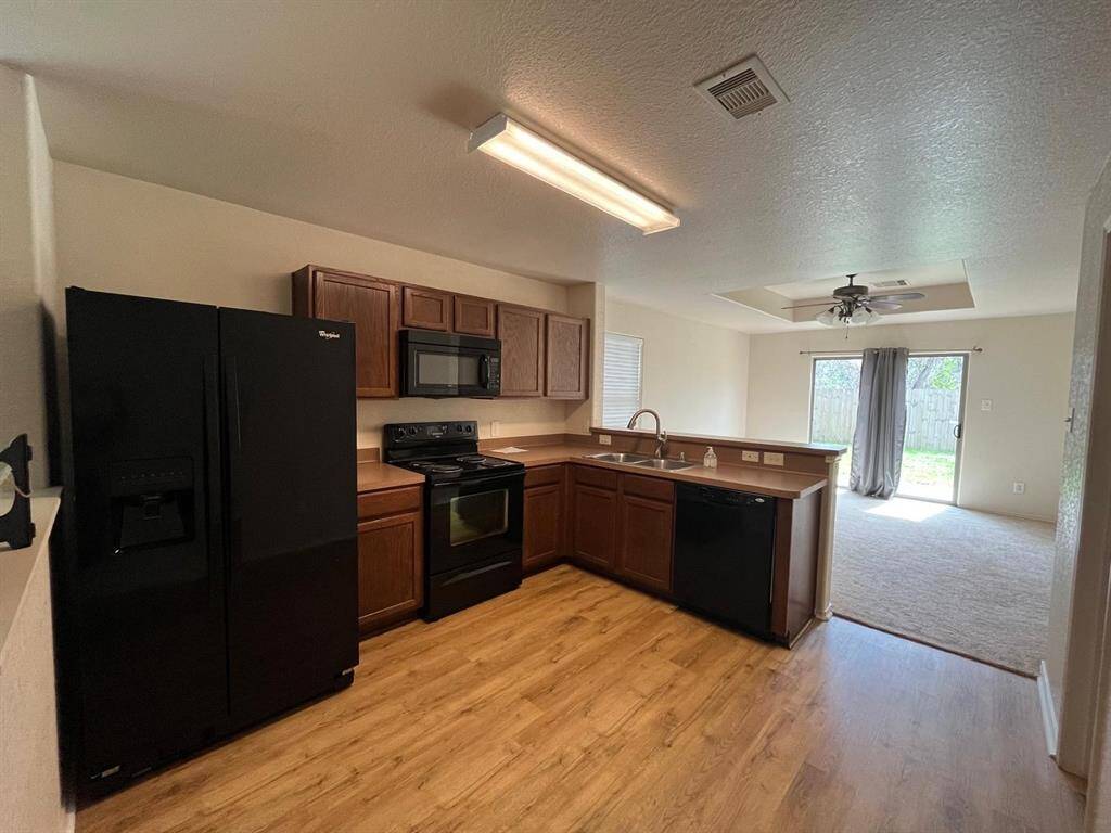 Nice open kitchen