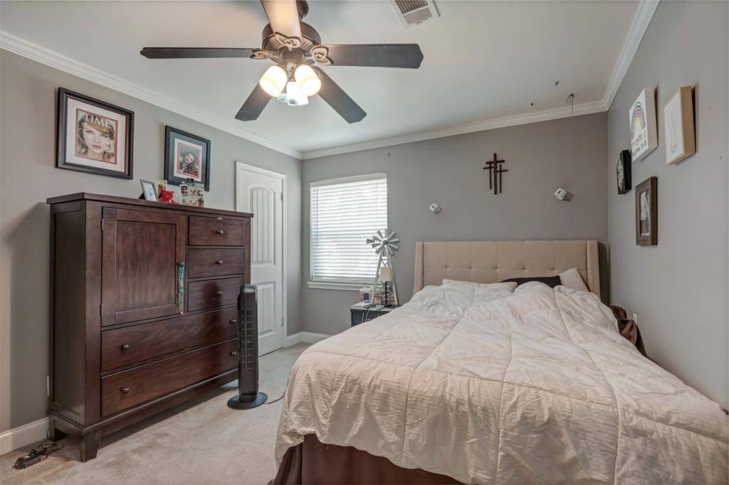 secondary bedroom