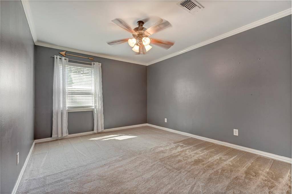 secondary bedroom