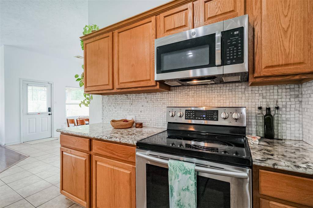 Matching Stainless steel appliances
