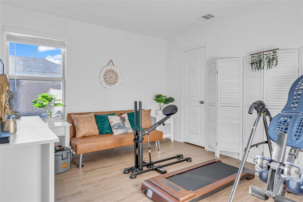 spare bedroom #1