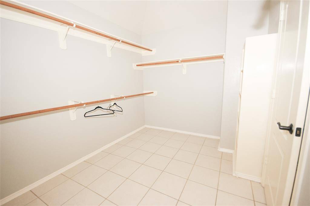 BIG MASTER CLOSET