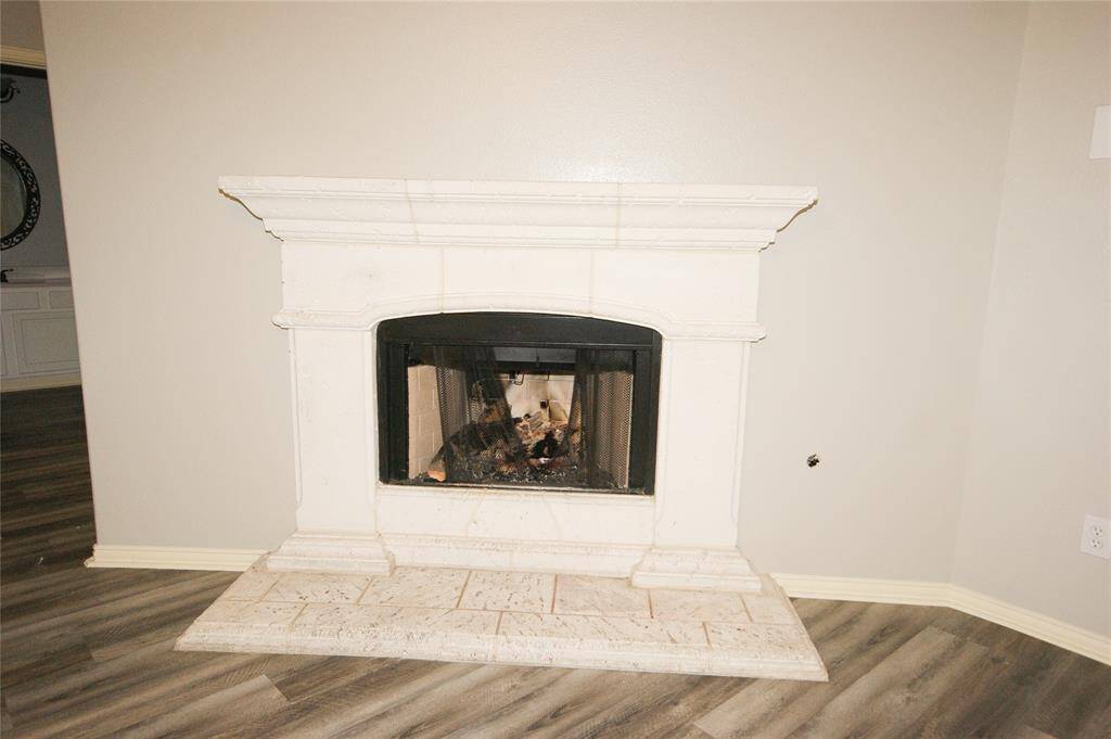 CULTURED STONE FIREPLACE