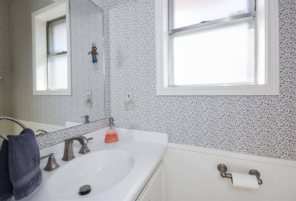 Half bath is adjacent to breakfast area