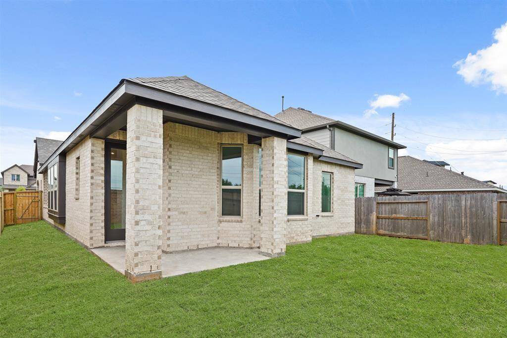 4918ShoreArborLaneCRTNC021