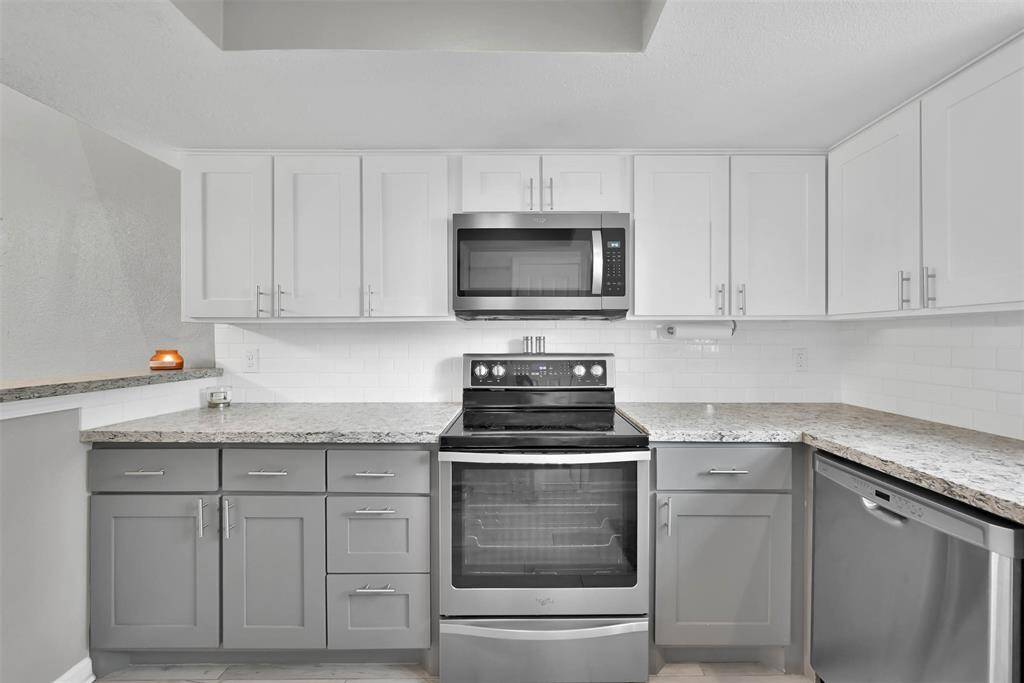 Wonderful neutral colors throughout the condo.