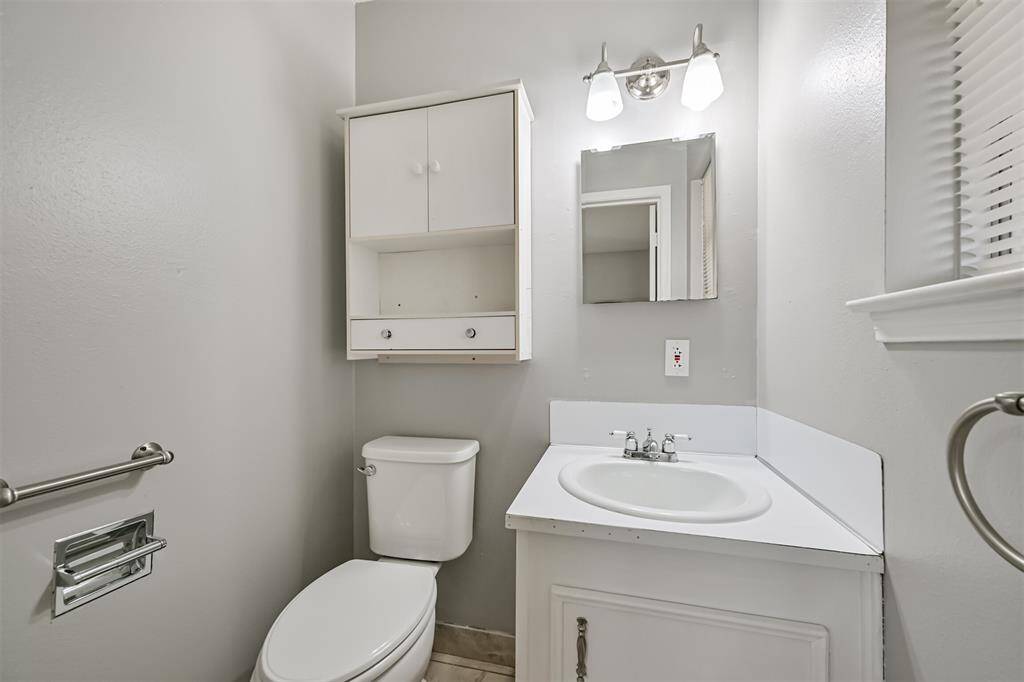 Primary half bath