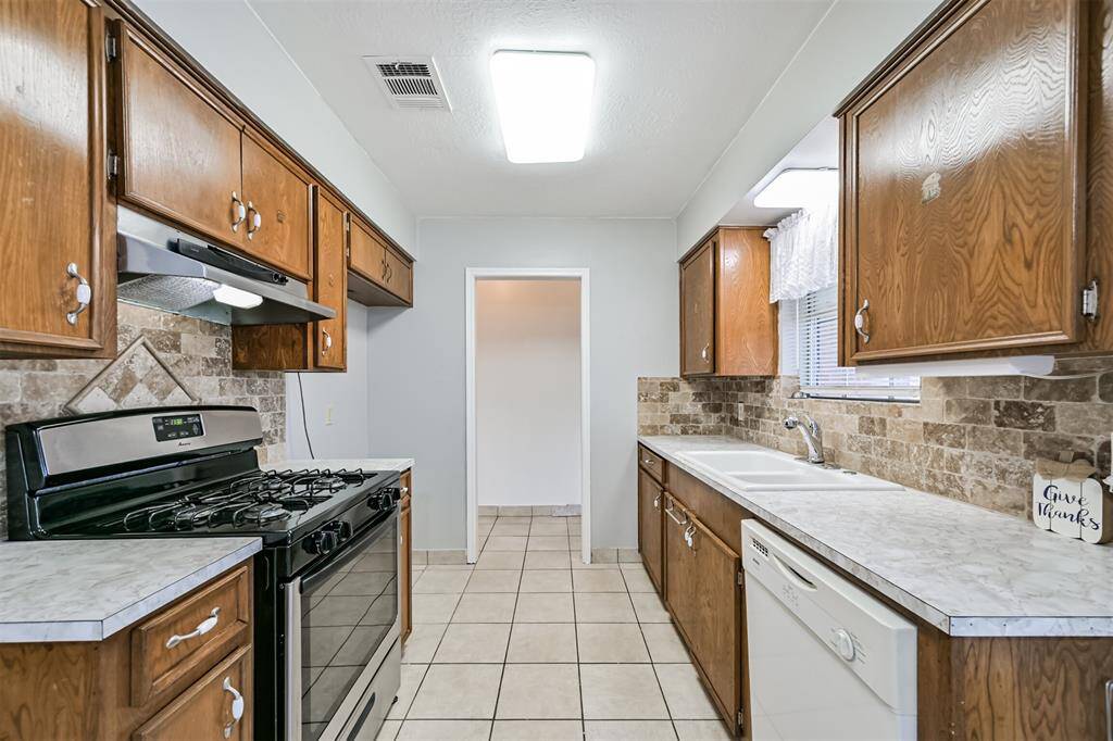 View of the Kitchen from the breakfast area