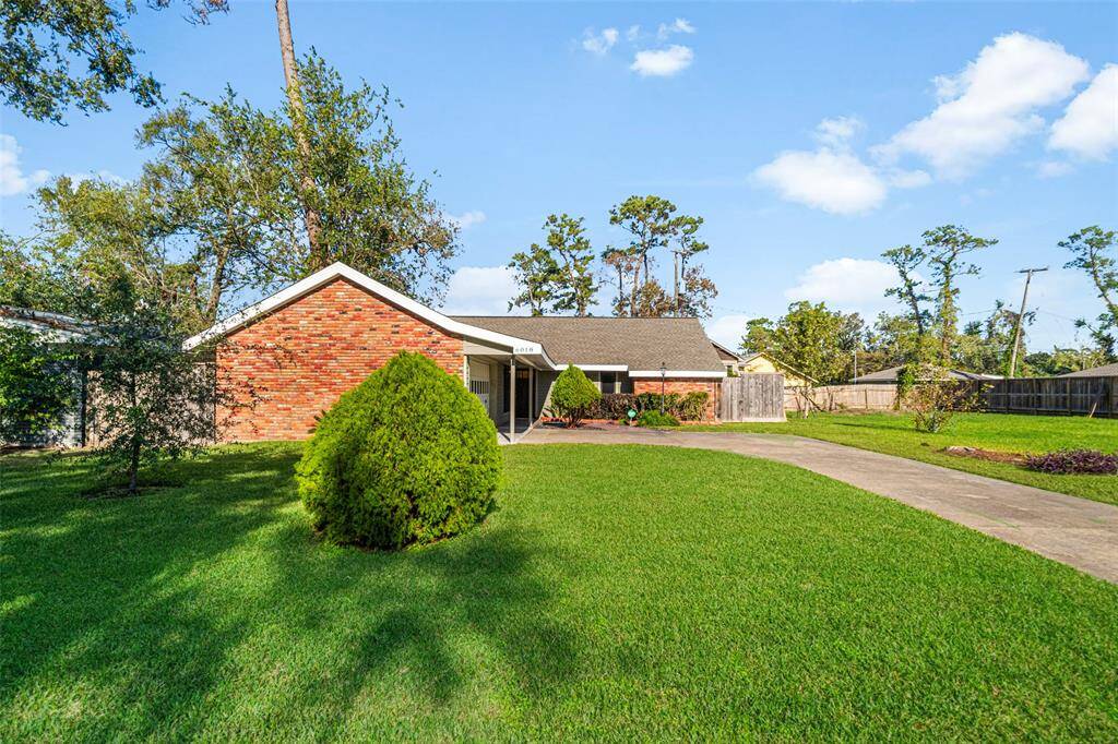 Privacy at it's best! Woodbrook only has neighbors to one side. Looking to the right you can see the empty lot next door.