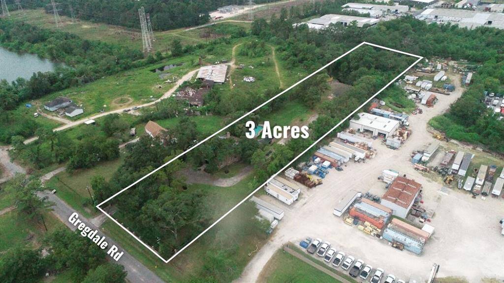 3 acres, easy access to Hwy 90 and Beltway 8