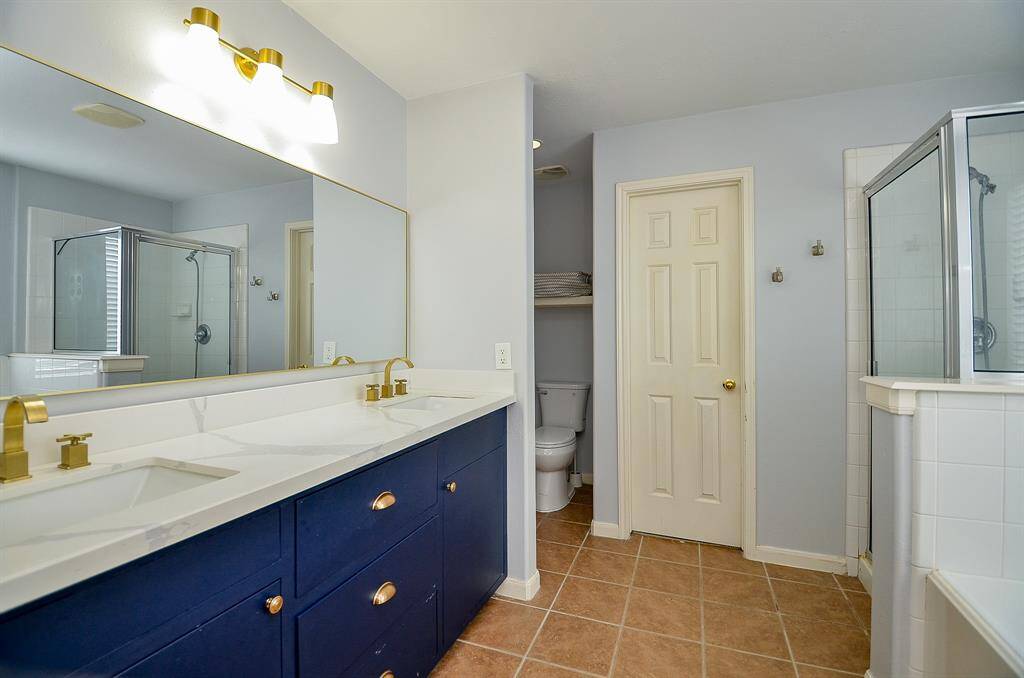 The epitome of luxury and modern design bathroom.