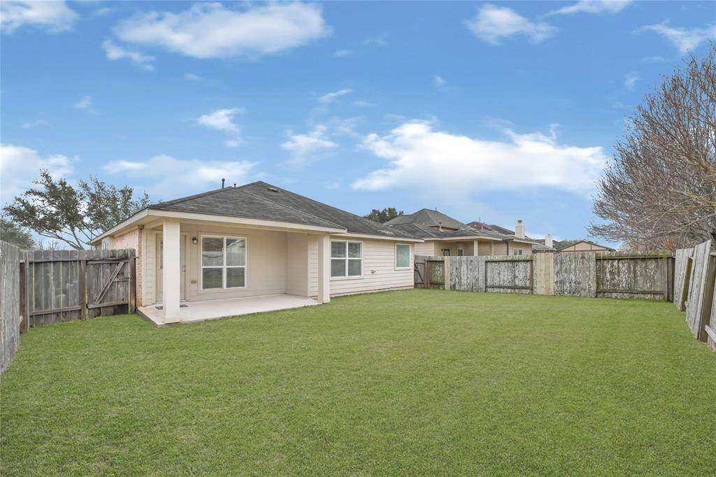 The generous backyard covered patio and large yard will bring much enjoyment for grilling and entertaining. There is so much potential to fill this space with wonderful memories.