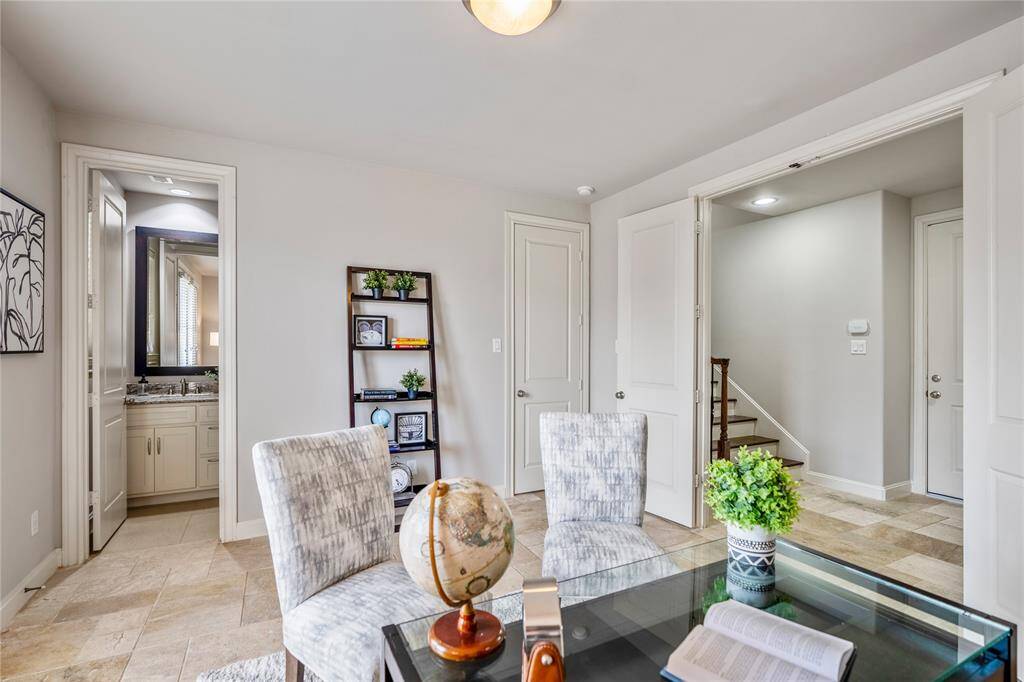 Walk-in closet is located in the bedroom instead of the bathroom.