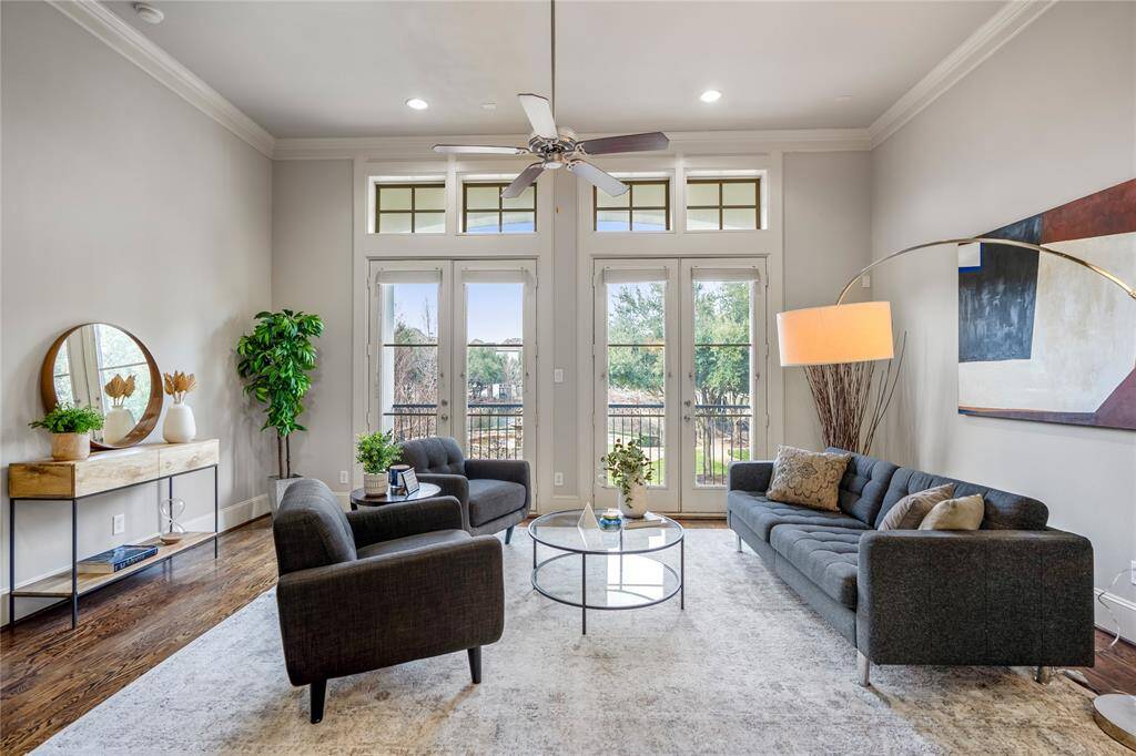 This living room is spacious enough for a large sectionals and other full-sized furniture.