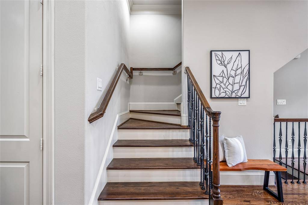 Let's go upstairs to your primary bedroom!