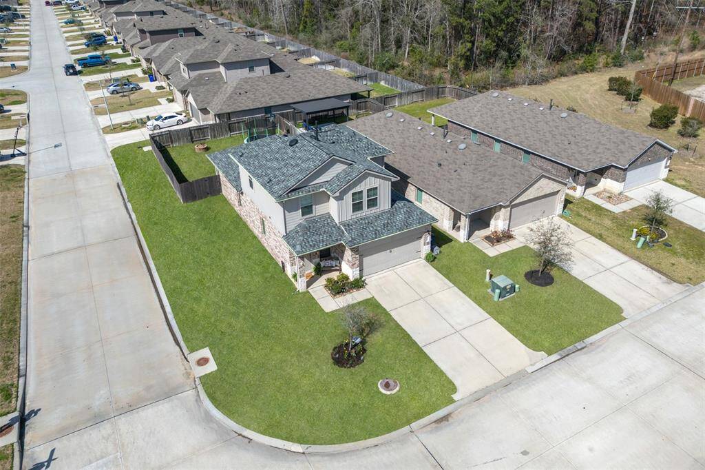 corner lot with more room!