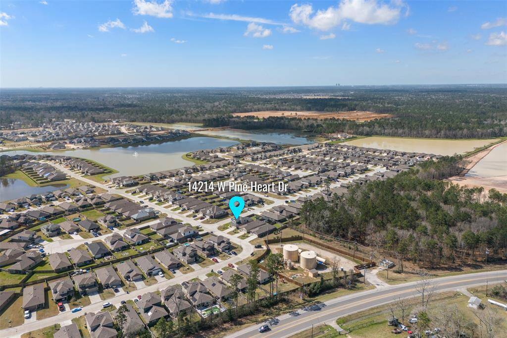 You can Enjoy the 2 ponds and there is a park to play at