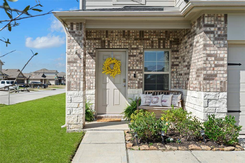 Front porch perfect for your morning coffee