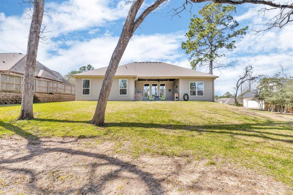 Whether you’re seeking a peaceful retreat or a spot for outdoor gatherings, this picturesque setting provides endless possibilities and a stunning backdrop to your daily life.