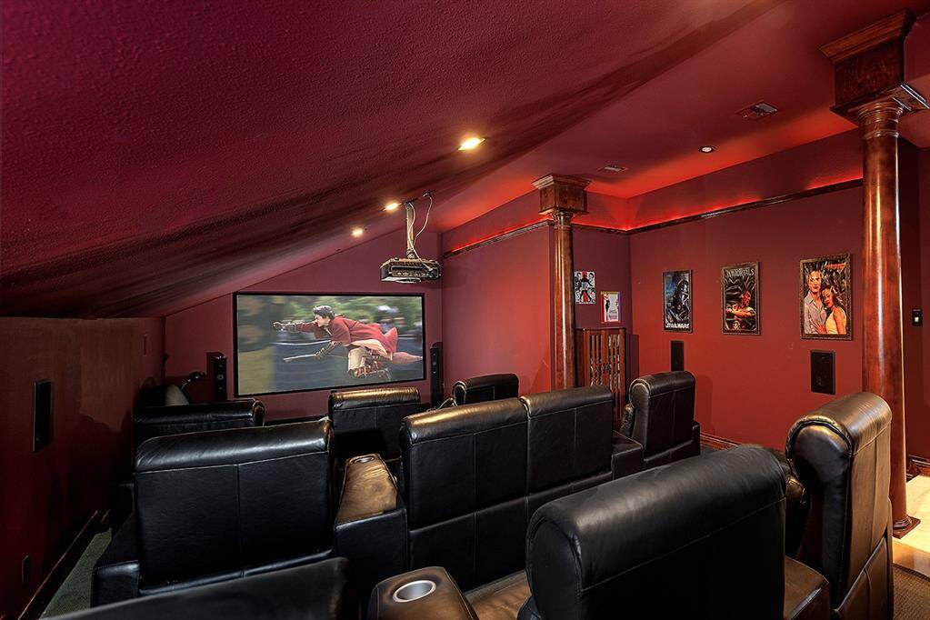 The 3rd floor media room is amazing, and offers a theater like experience!