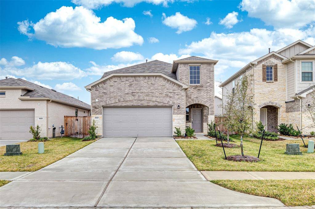 Welcome to 16507 Pine Arrow LnConroe, TX 77302!