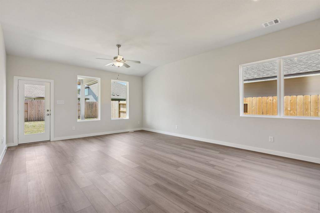 Photo is not of the actual home but is an inspirational photo of builder’s model home and may depict options, furnishings, and/or decorator features that are not included.