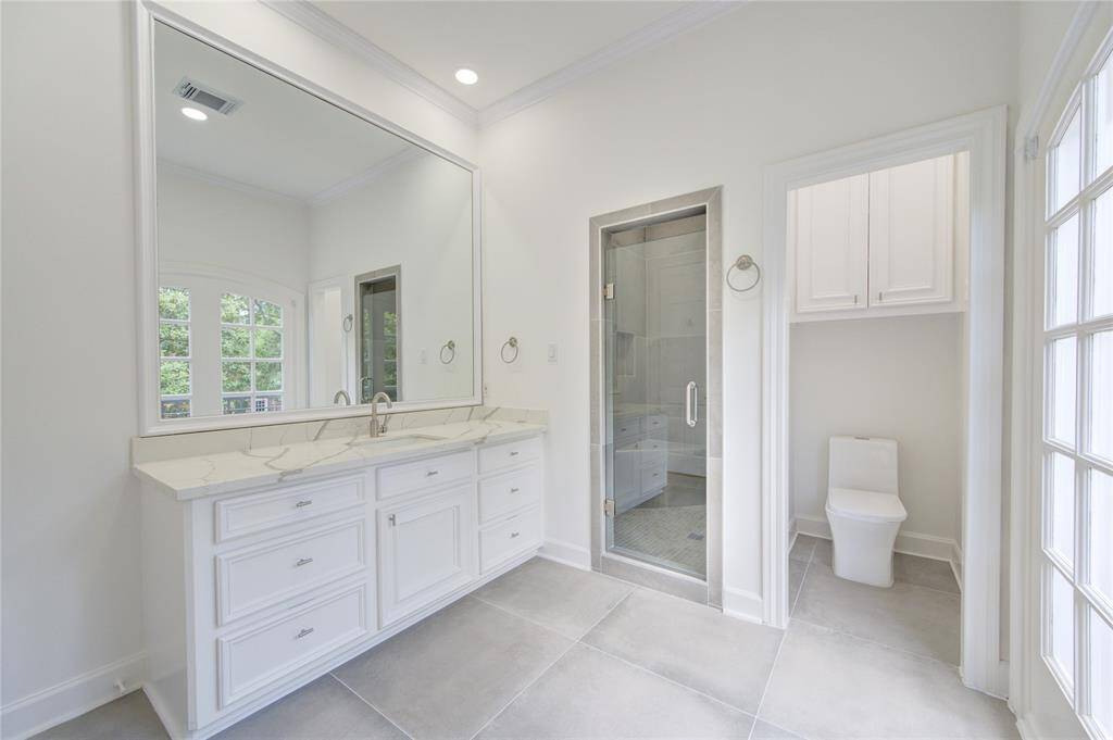En-Suite Bath