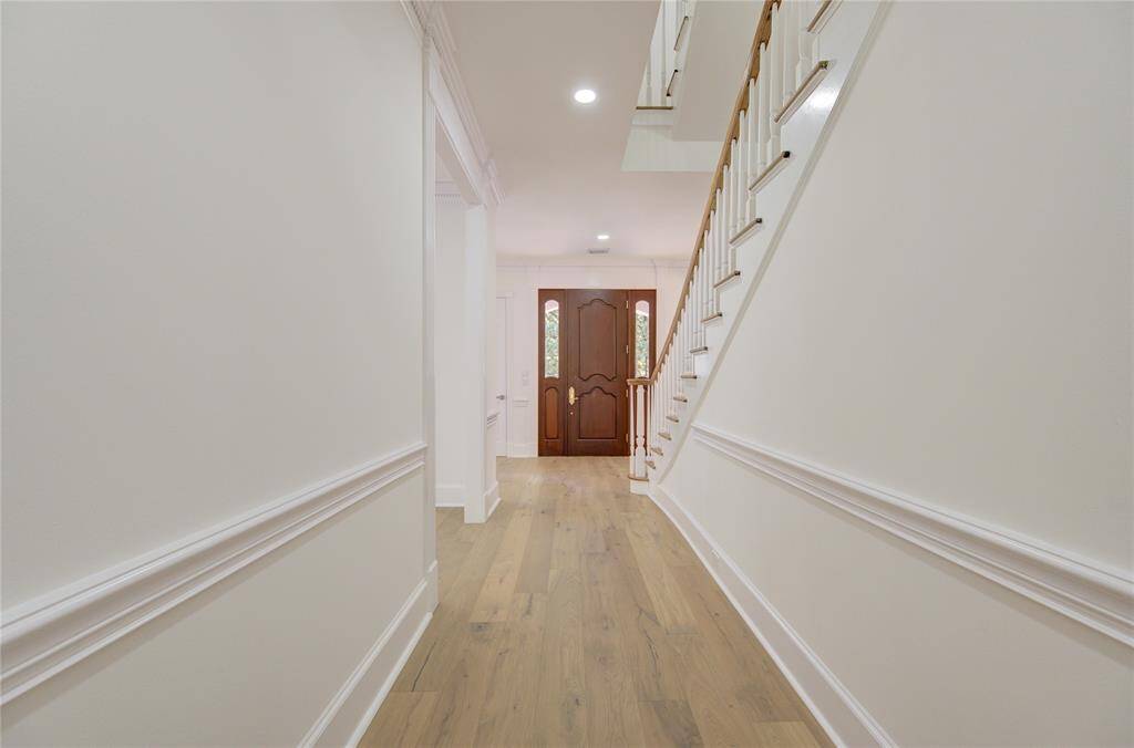 Formal Entry Foyer