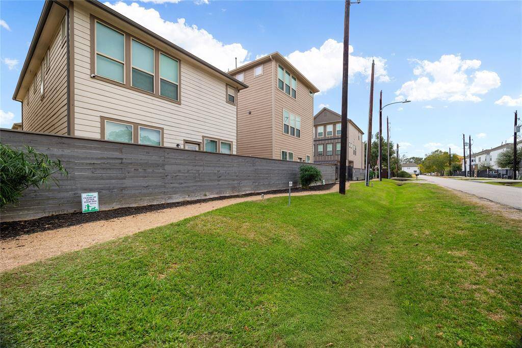This home is perfectly situated with direct access to a dedicated neighborhood extra parking area, located just beyond the nearby pedestrian gate. And the walking path which is ideal for morning strolls or walking your dog.   There is also a dog park located inside the gated area of the subdivision.