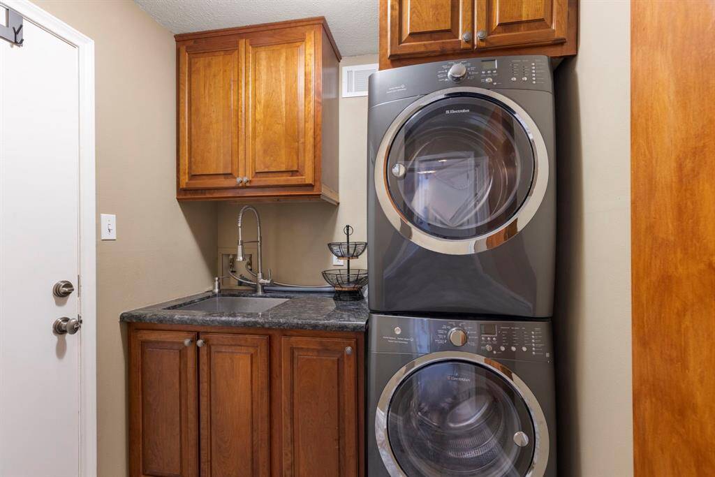 Custom cabinets in laundry area.