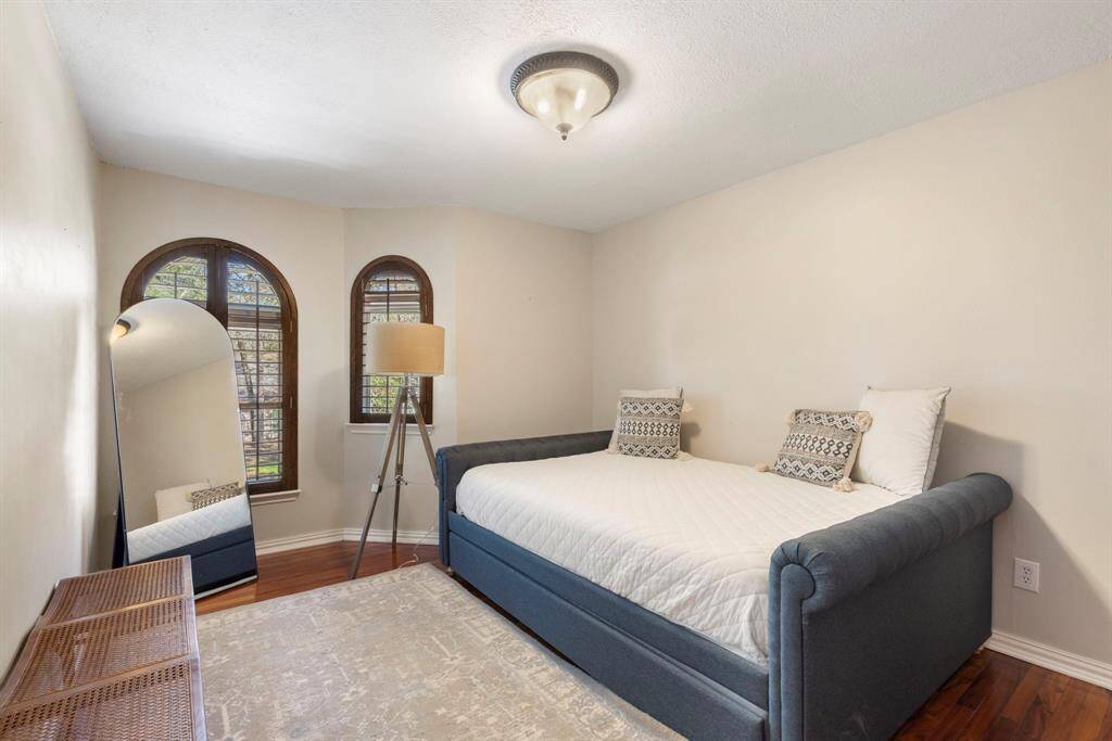 Another guest bedroom upstairs.