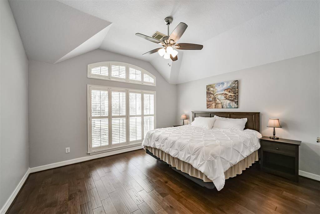 Secondary bedroom is also large and will easily fit a King sized bed and furniture.