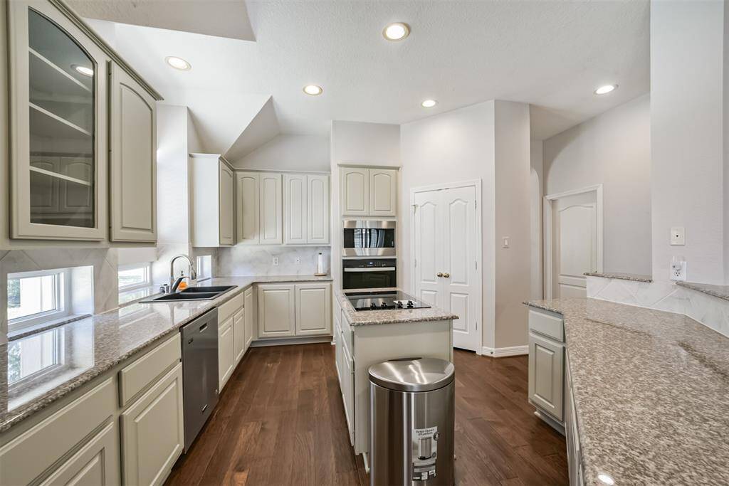 Oven, Microwave and Cooktop replace March 2025.