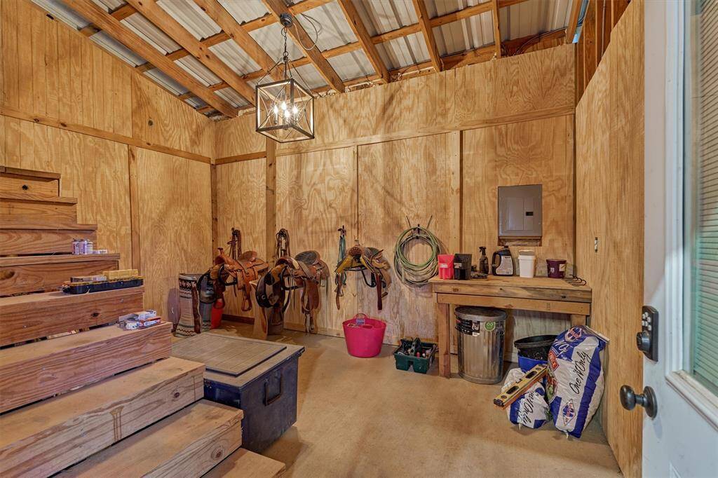 The 12 x 18 tack room with loft.