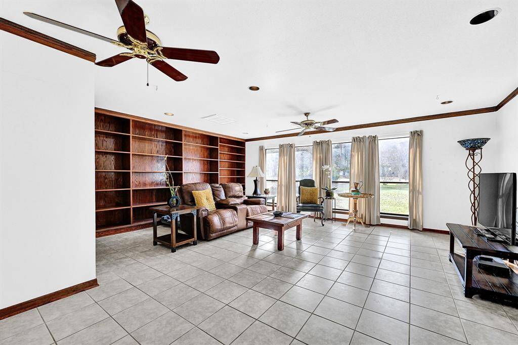 Large open space on main level - Could be used for a Mother-in-Law Suite