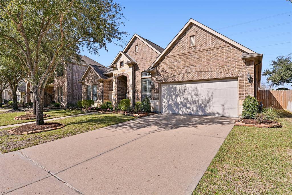 Welcome to 26010 Sebey Ridge!