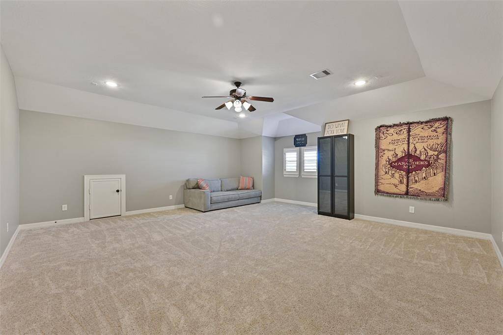 Humongo Game room on the upper level.  This game room is a blank slate.  It is open and can be transformed into any theme.