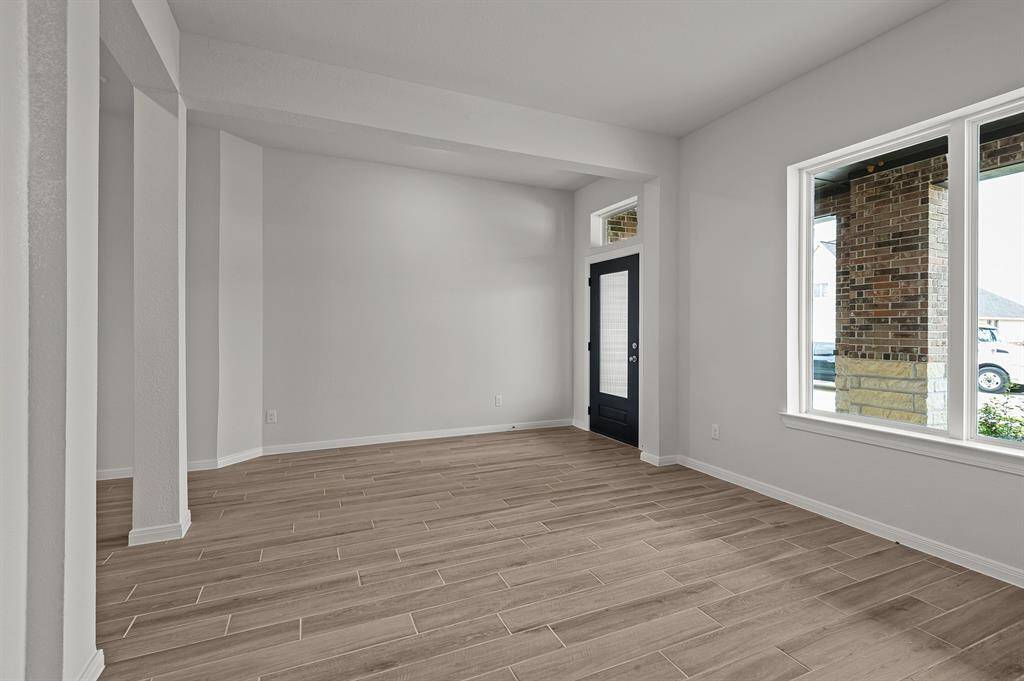 Photo does not represent actual home options and selection. Ask Sales consultant for specific selections.