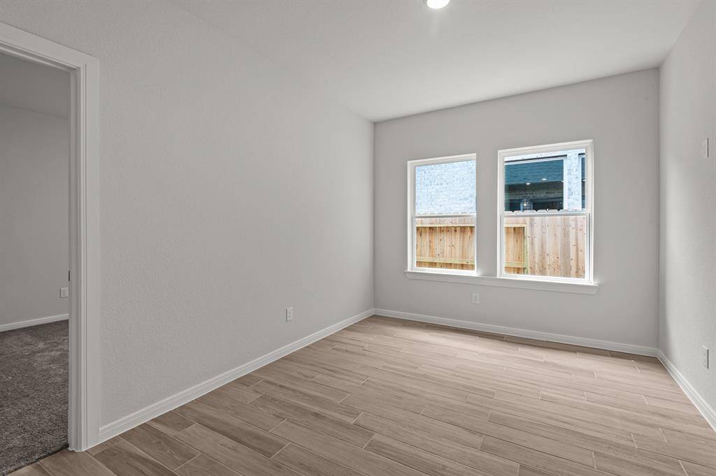 Photo does not represent actual home options and selection. Ask Sales consultant for specific selections.