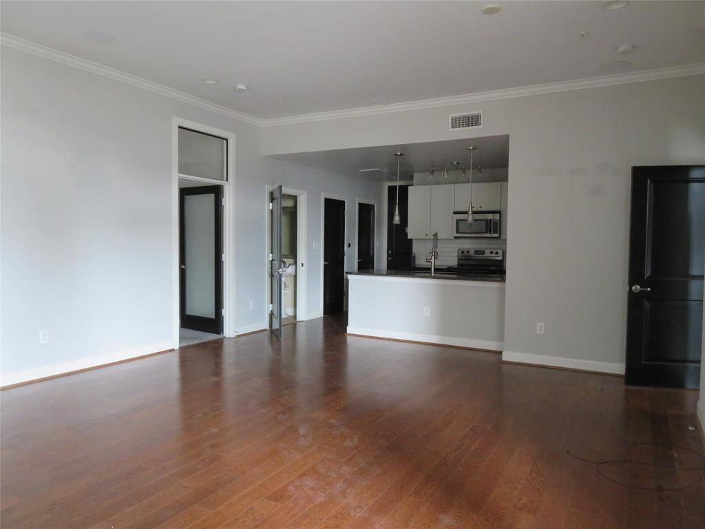 Zero Yard maintenance living Houston