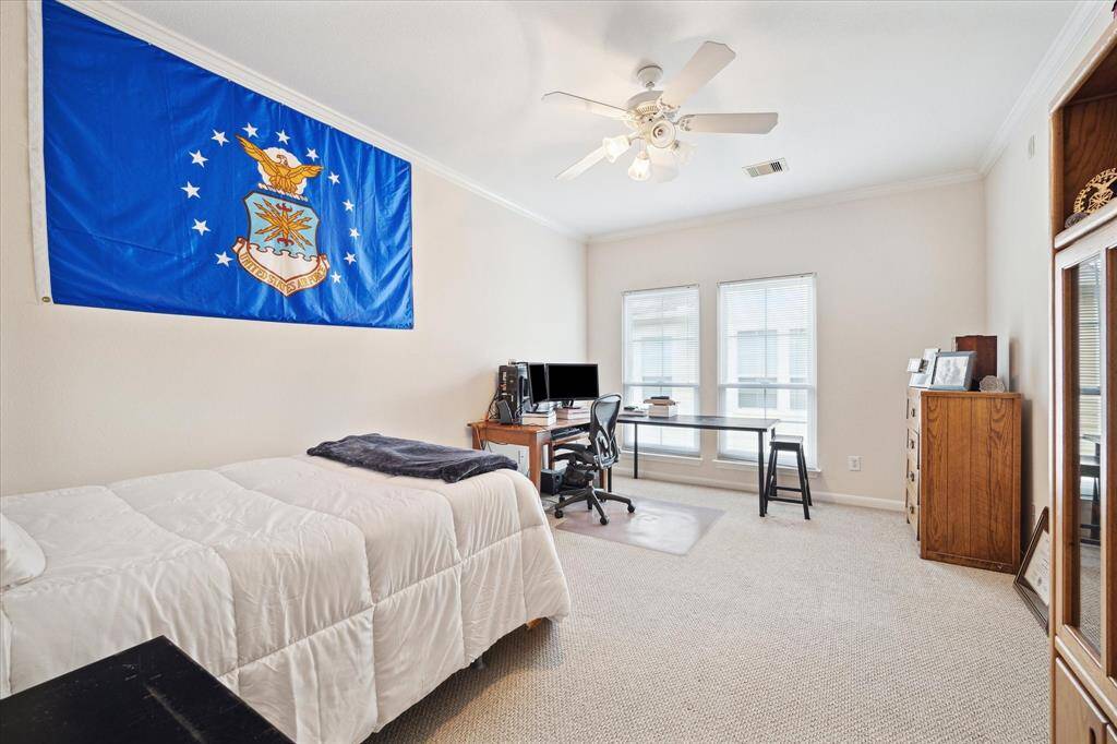 Spacious Primary Bedroom with Great Walk in Closet.