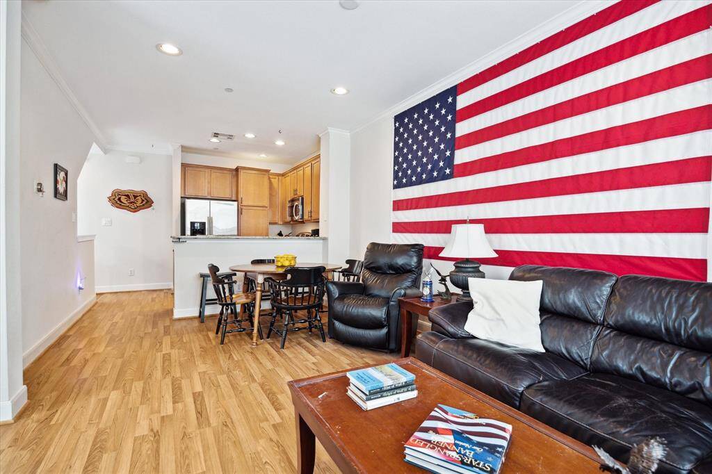 Large Open Floor Plan with Laminate Flooring