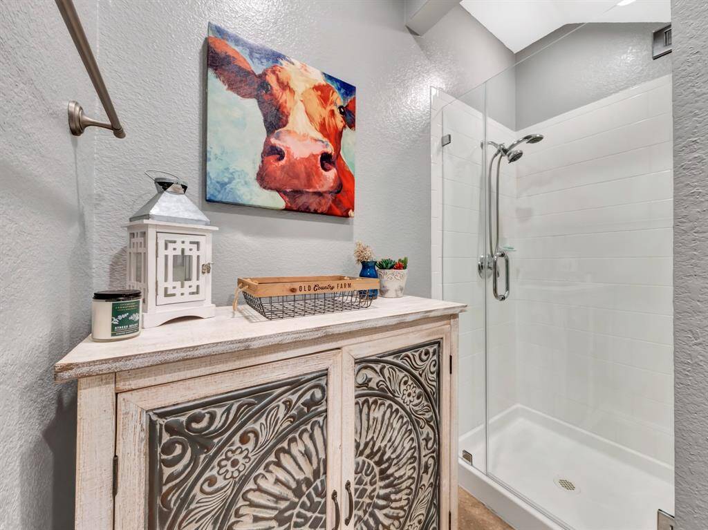 Secondary Bathroom DOWNSTAIRS