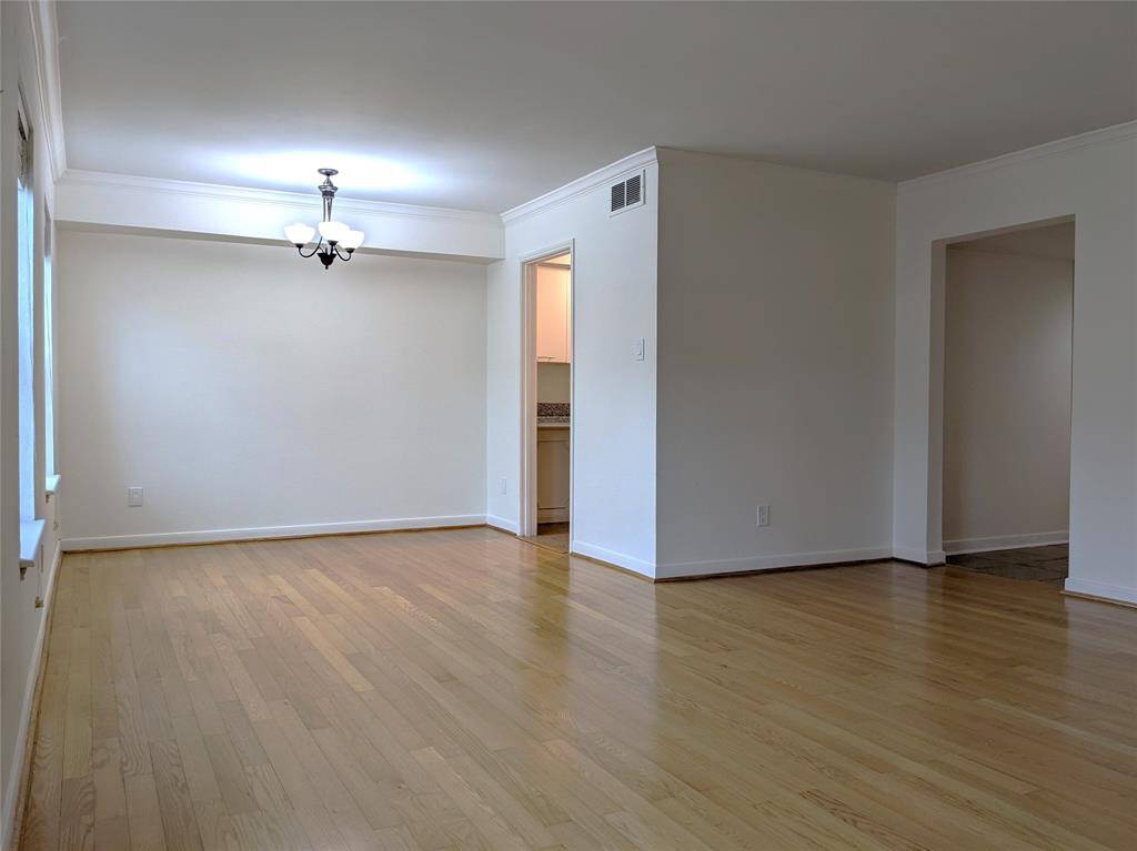 Living Area 2