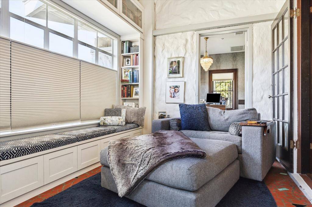 Note he custom built window box with storage and a place for your favorite books.