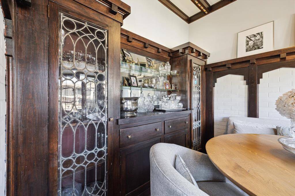 The casement display cabinets and storage are the perfect place for your crystal glass wear or fine whisky collection.
