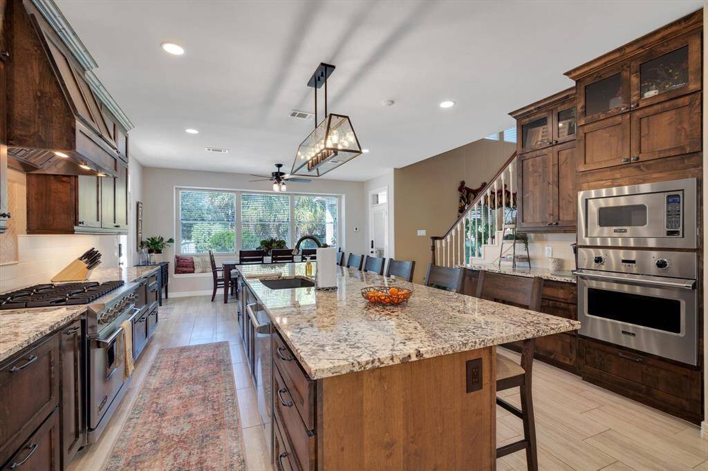 Kitchen with 12ft Island
