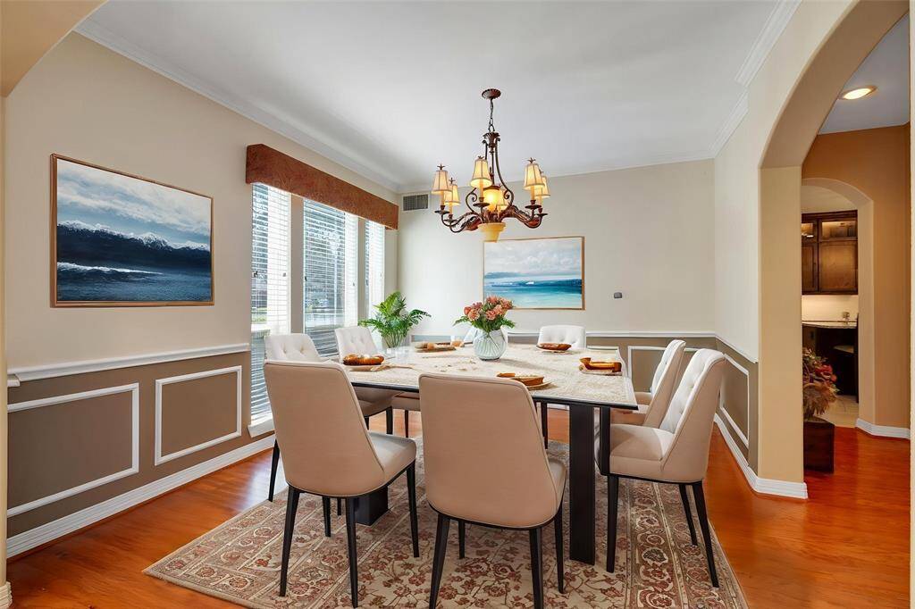 Virtual staging AI. Formal Dining area
