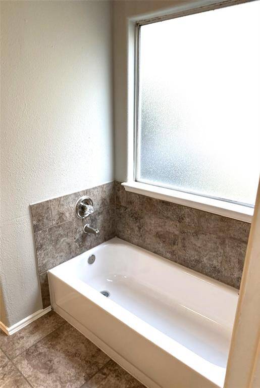 Master Bathroom_2